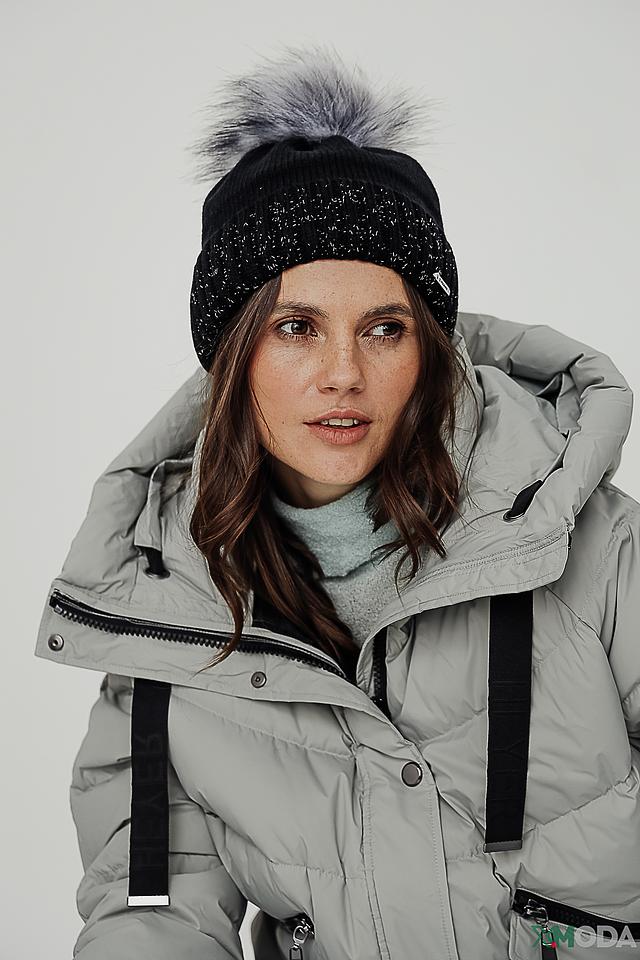 Шапка Wegener с помпоном чёрная