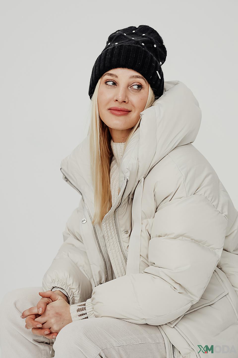 Шапка Wegener с бусинами чёрная