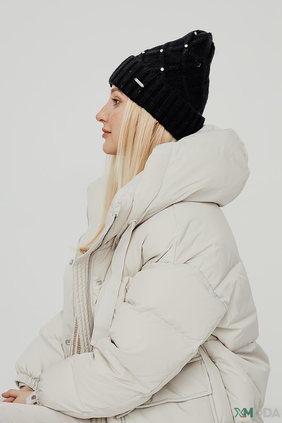 Шапка Wegener с бусинами чёрная