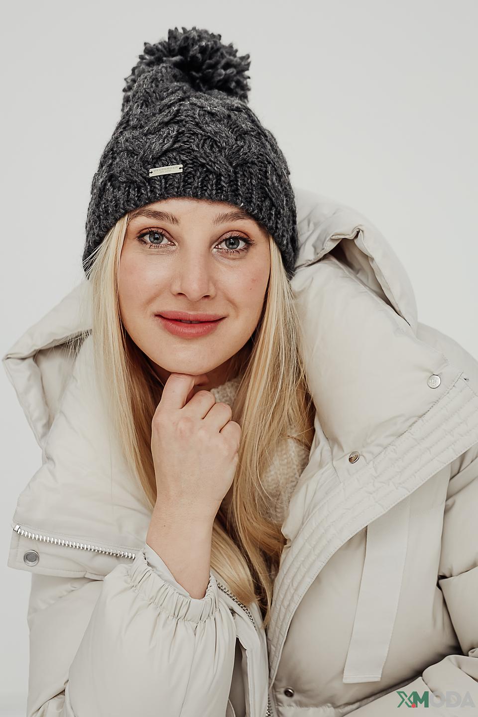 Шапка Seeberger с помпоном