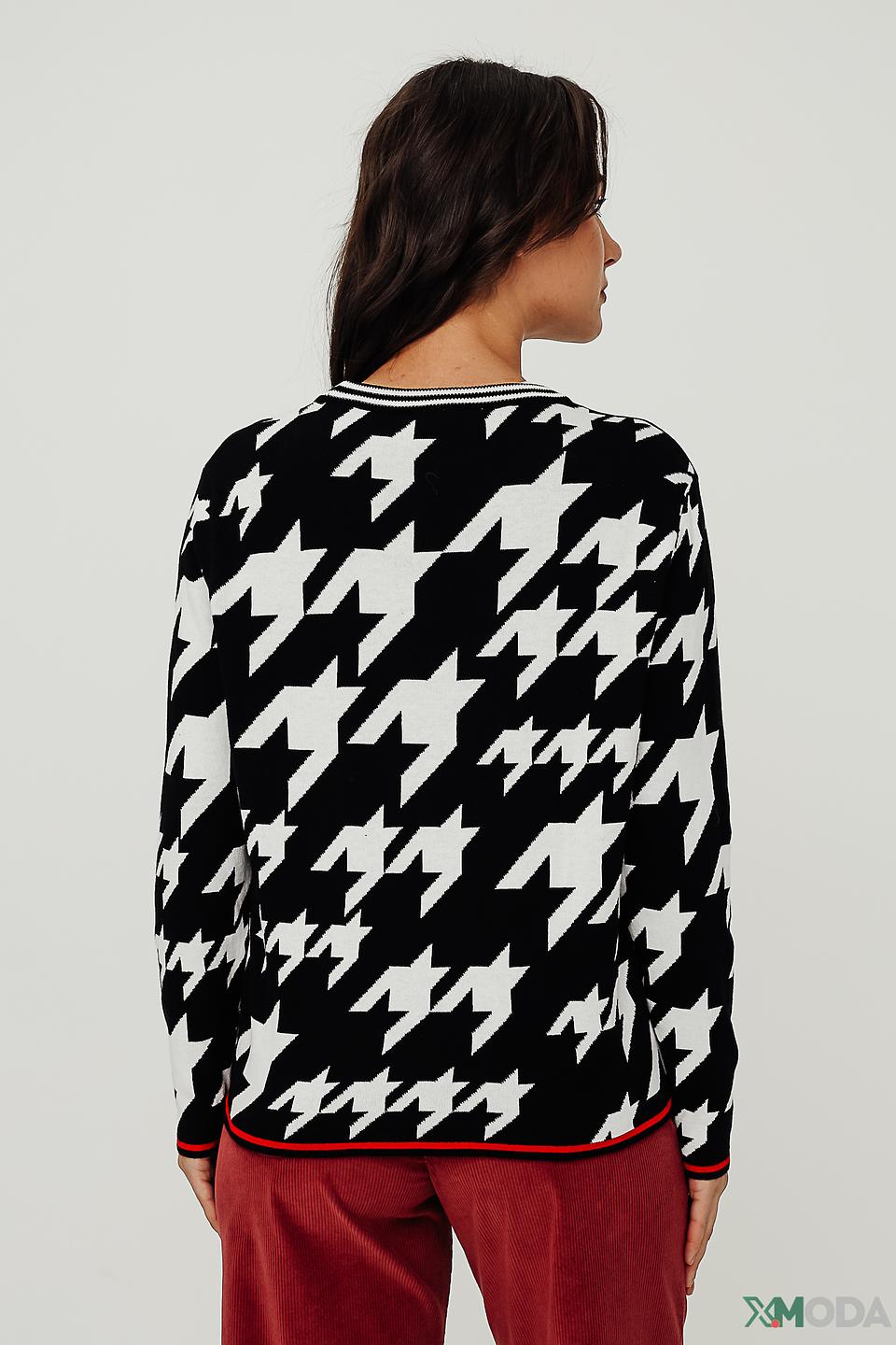 Пуловер Tuzzi в клетку с надписью