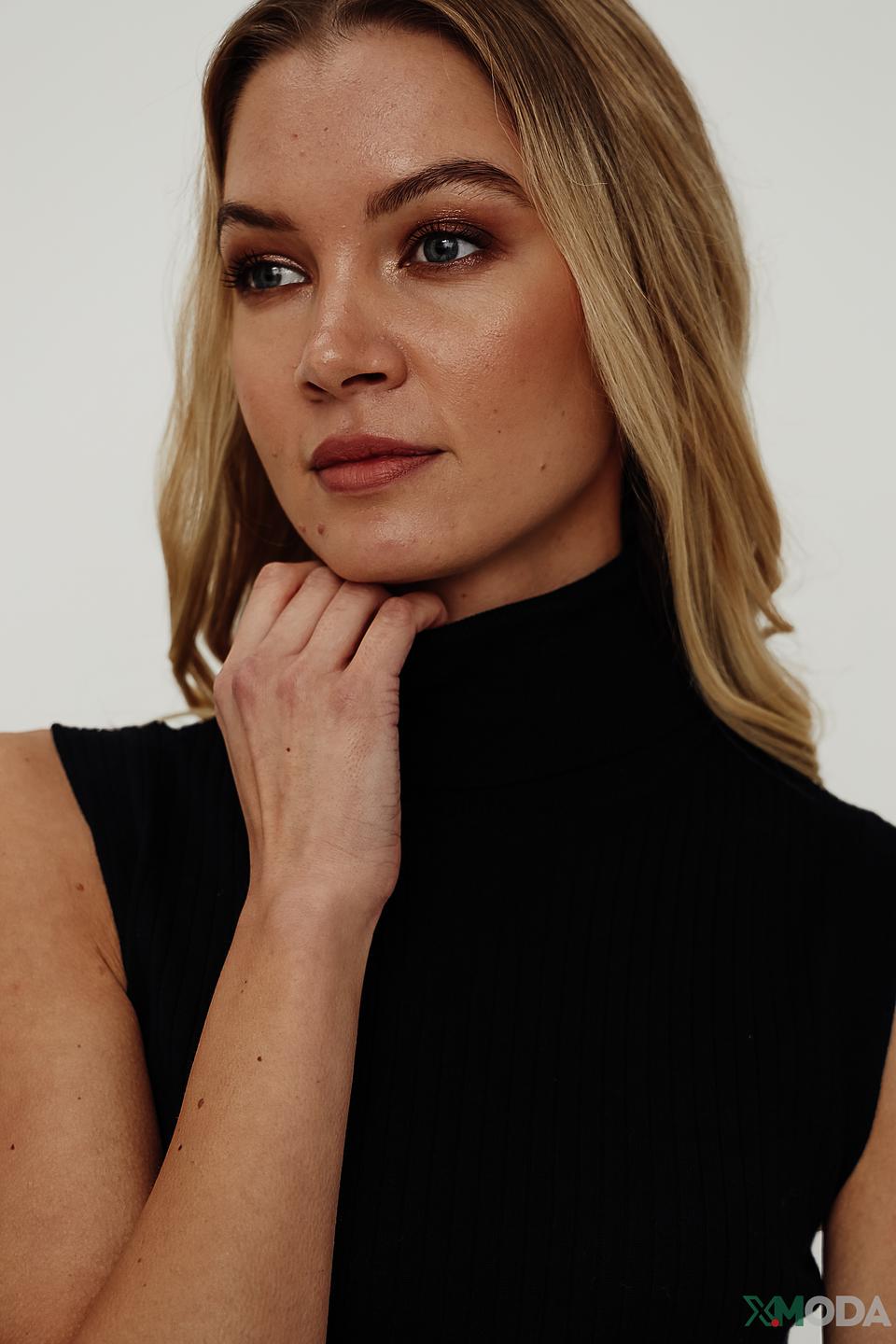 Топ Cinque чёрный с воротником