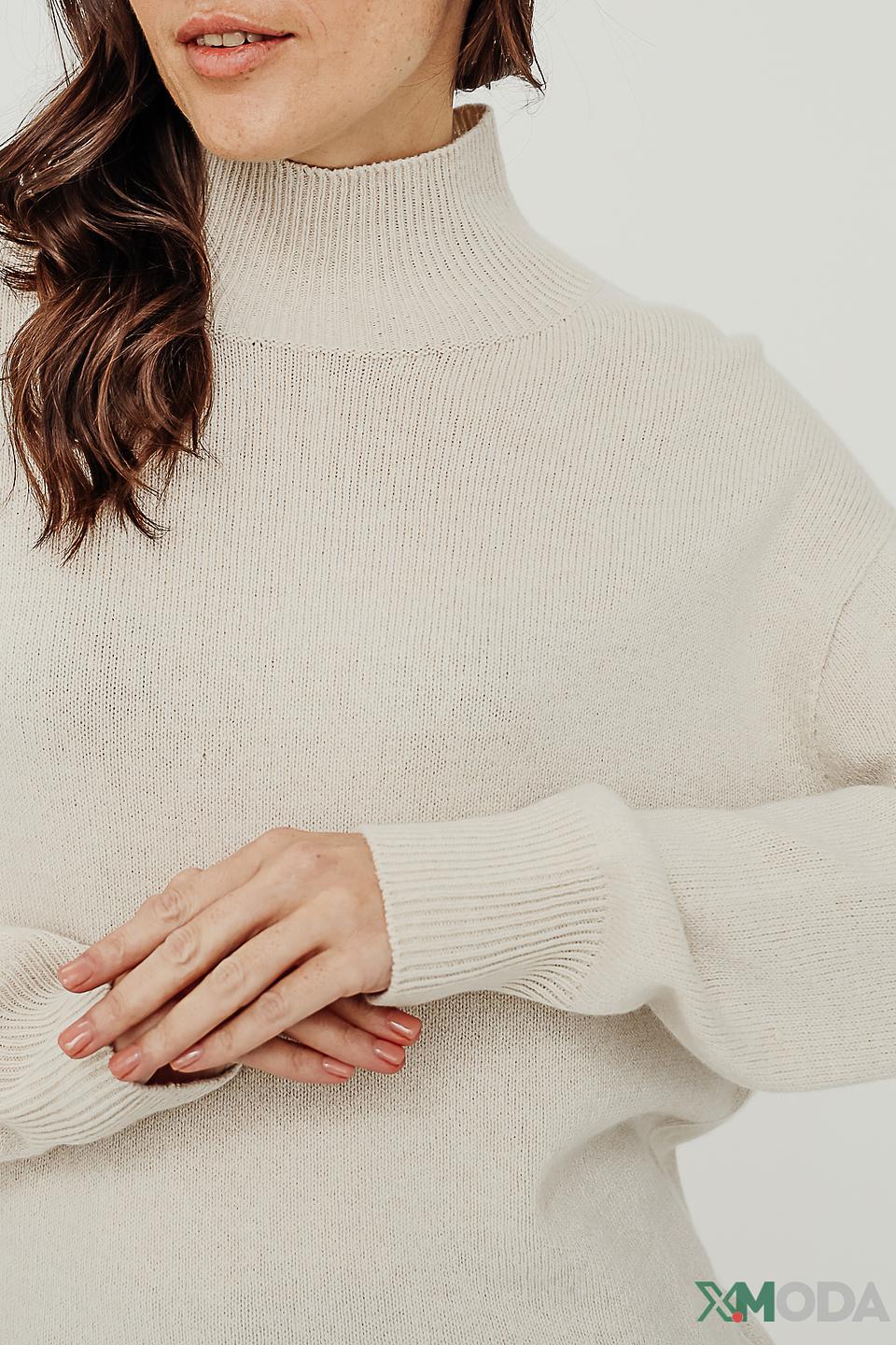 Пуловер Oui бежевый с горлом