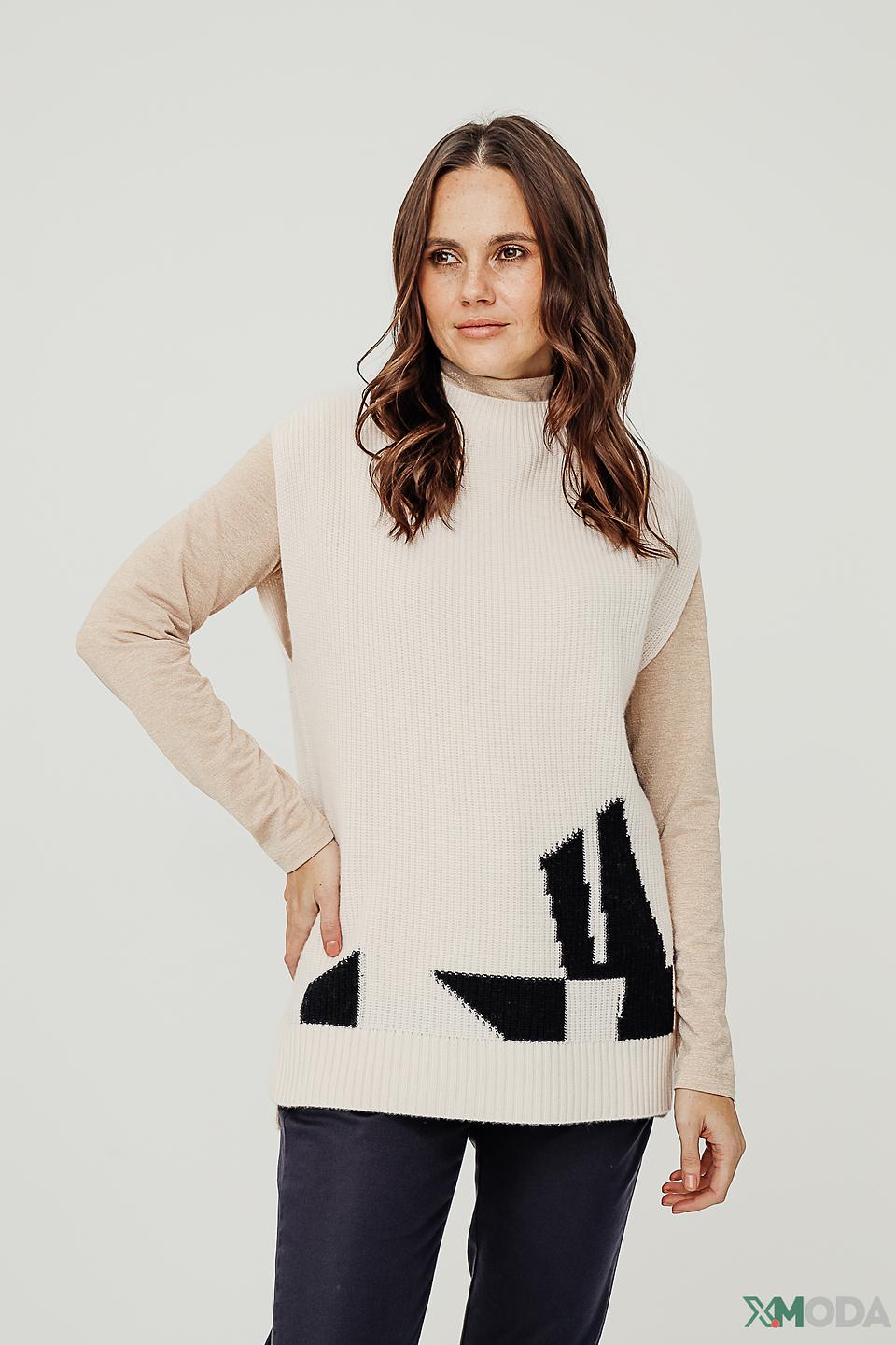 Жилет Marc Cain с графичным рисунком бежевый