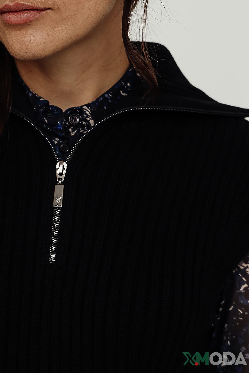 Жилет Monari чёрный с молниями
