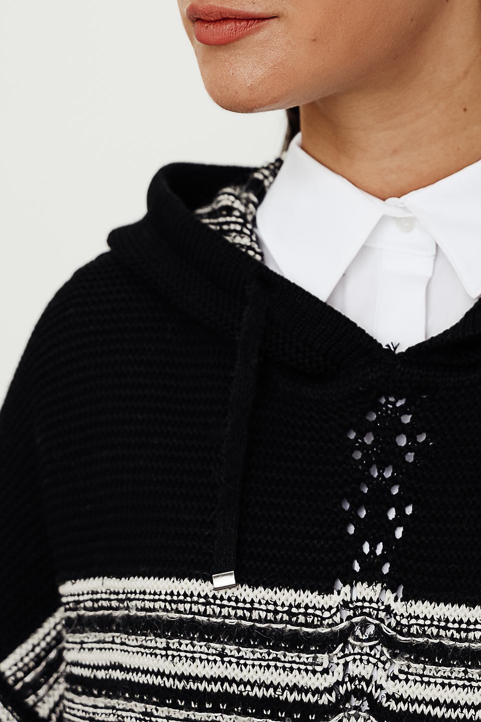 Жилет Lecomte чёрный с узором