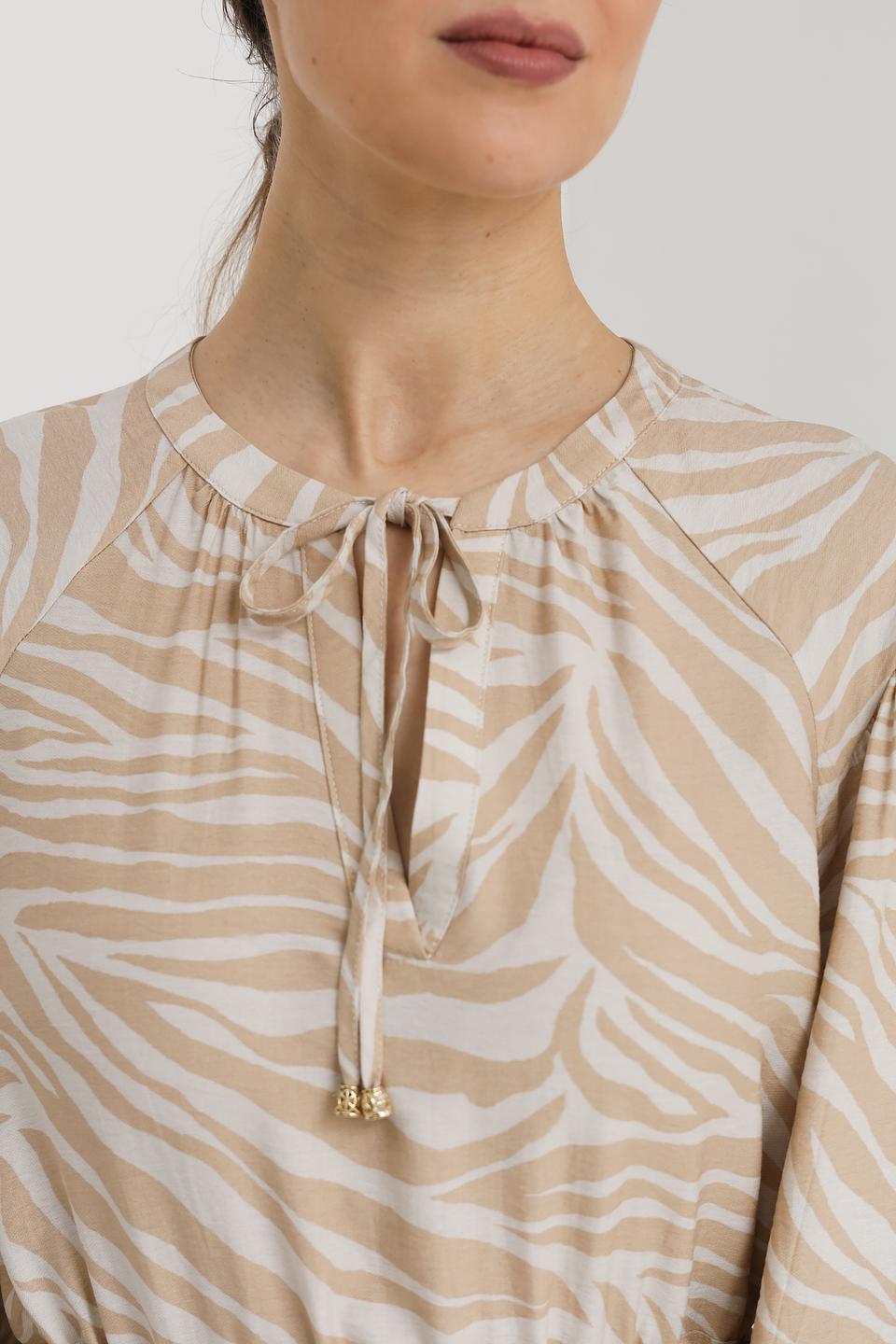 Платье Oui приталенное в полоску