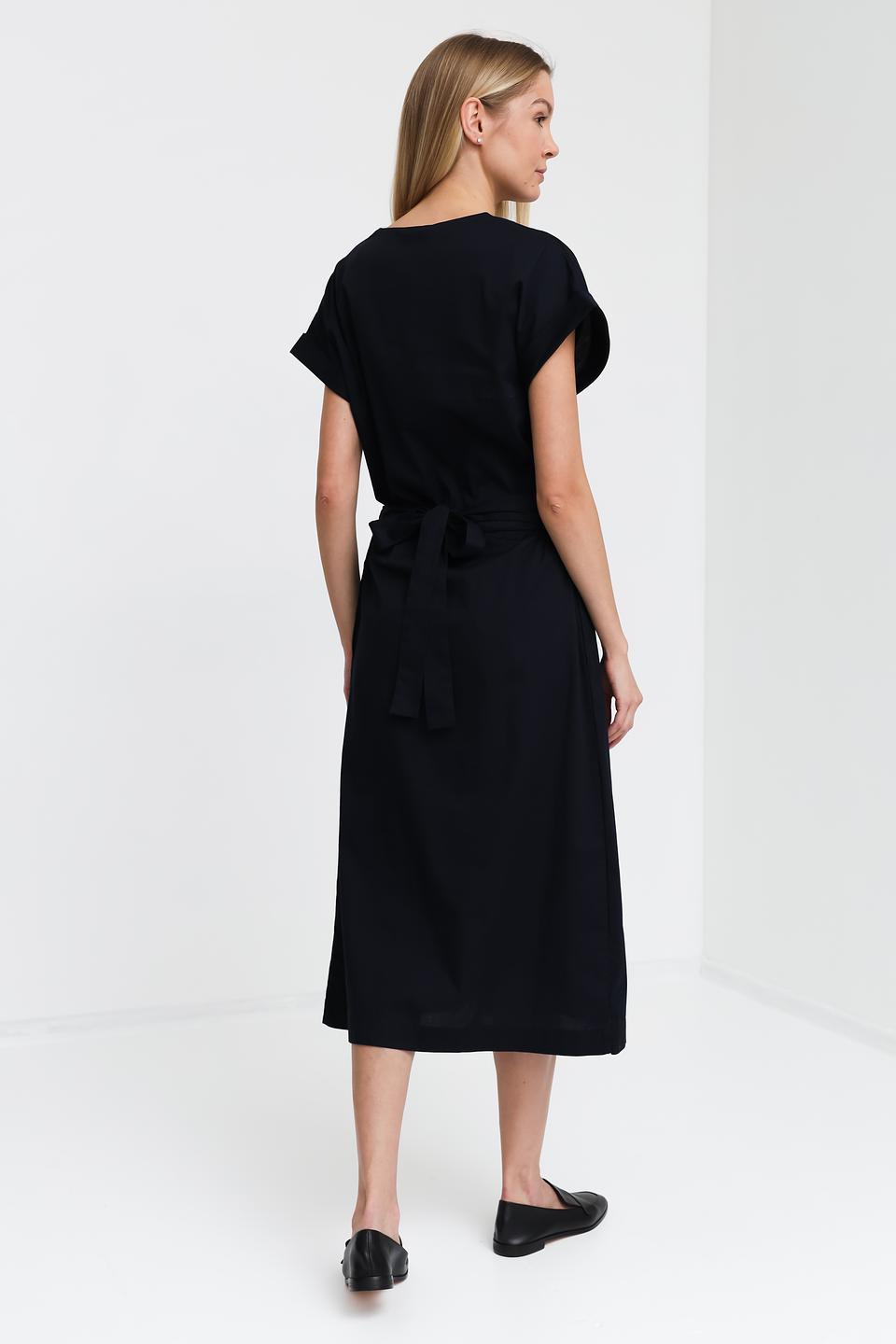 Платье Pezzo чёрное с V-образным вырезом