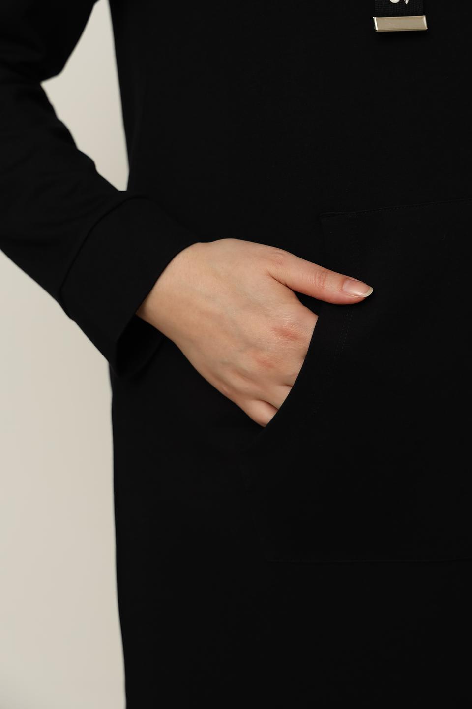 Платье Via Appia черное с капюшоном