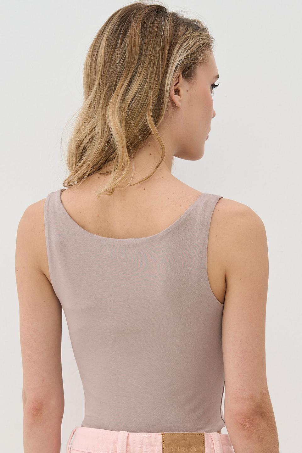 Топ VAY на тонких бретелях бежевый