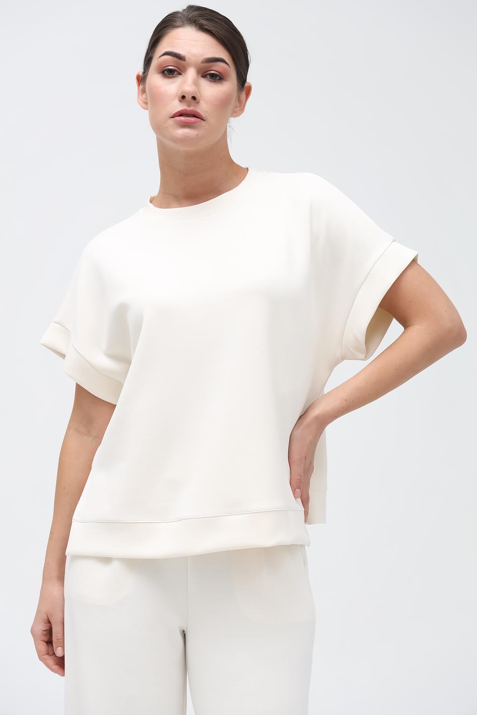 Пуловер Rich and Royal кремовый