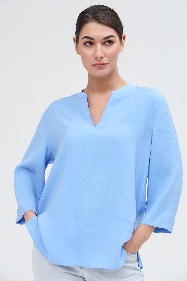 Блуза Gerry Weber голубая с V-образным вырезом