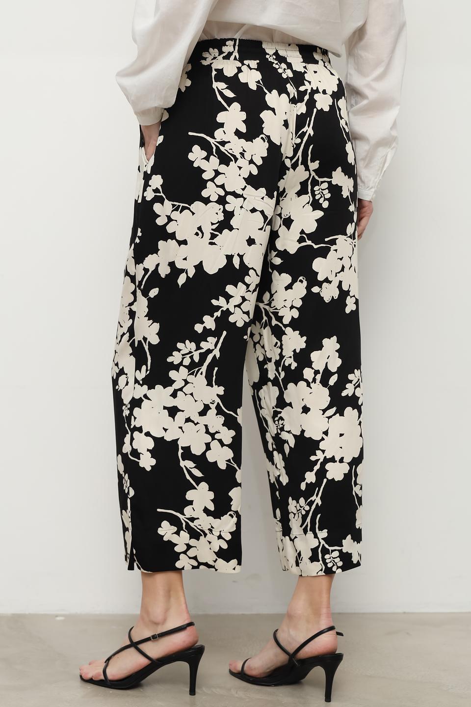 Брюки Taifun с цветочным принтом