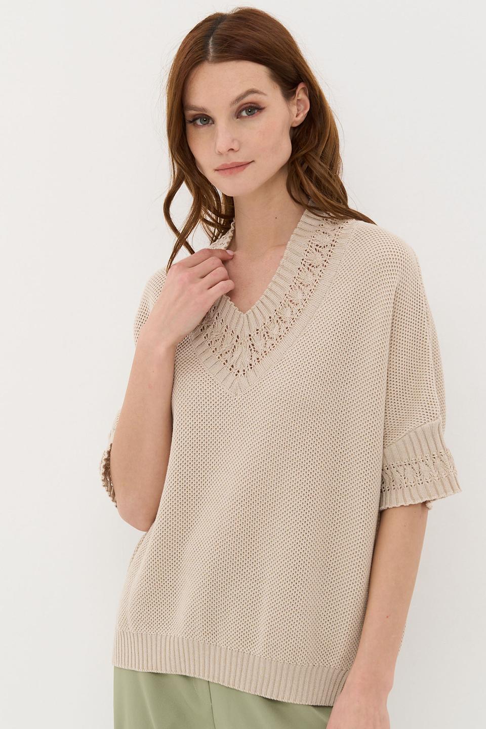 Джемпер NEWVAY с V-образным вырезом бежевый