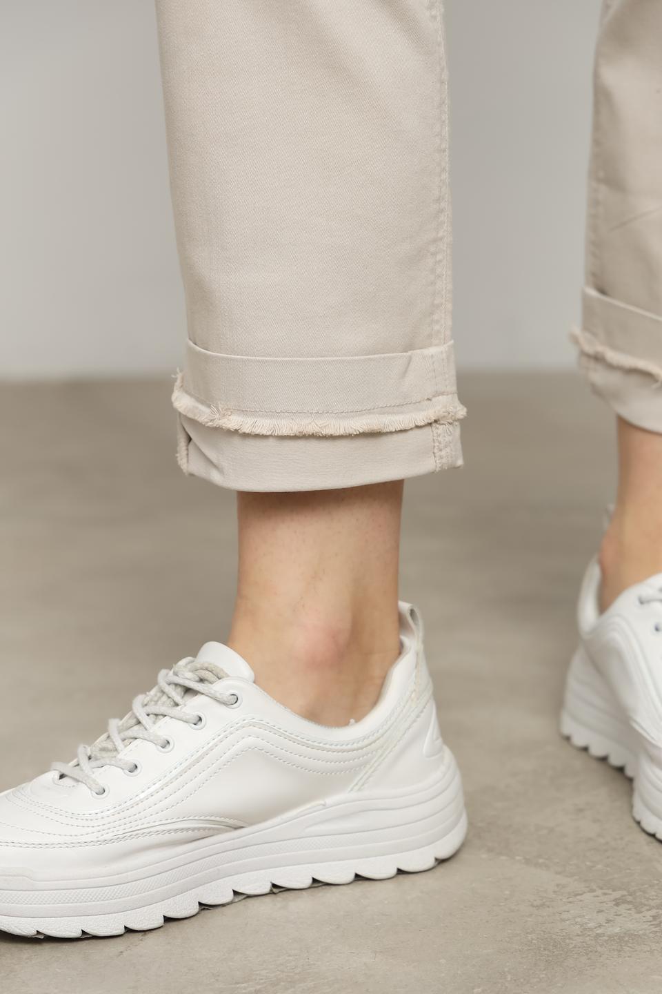 Джинсы Olsen бежевые с манжетами