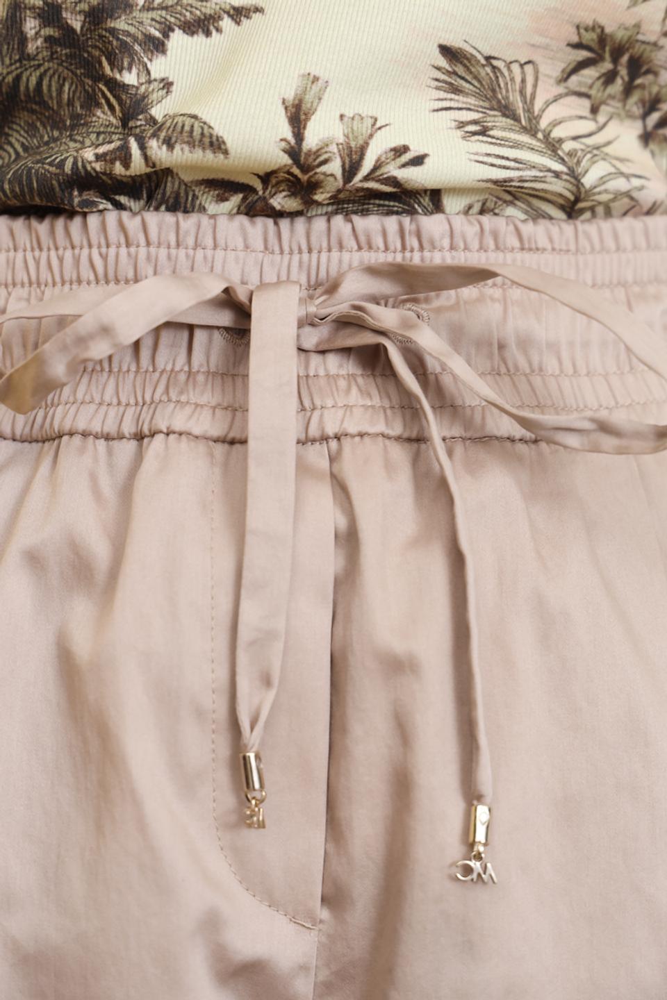 Шорты Marc Cain бежевые