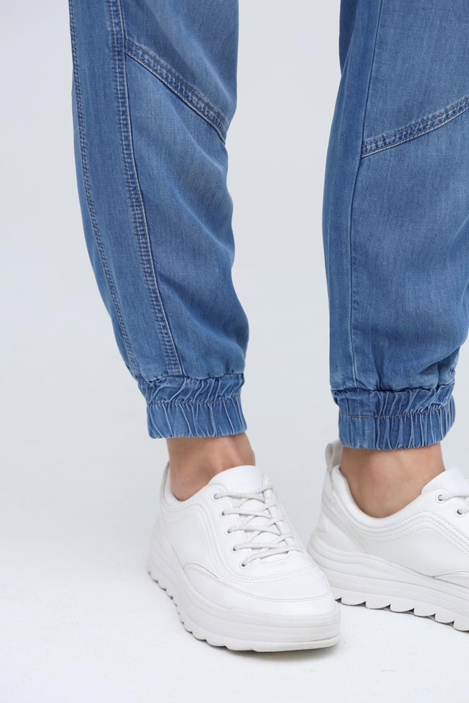 Брюки Lecomte джоггеры голубые