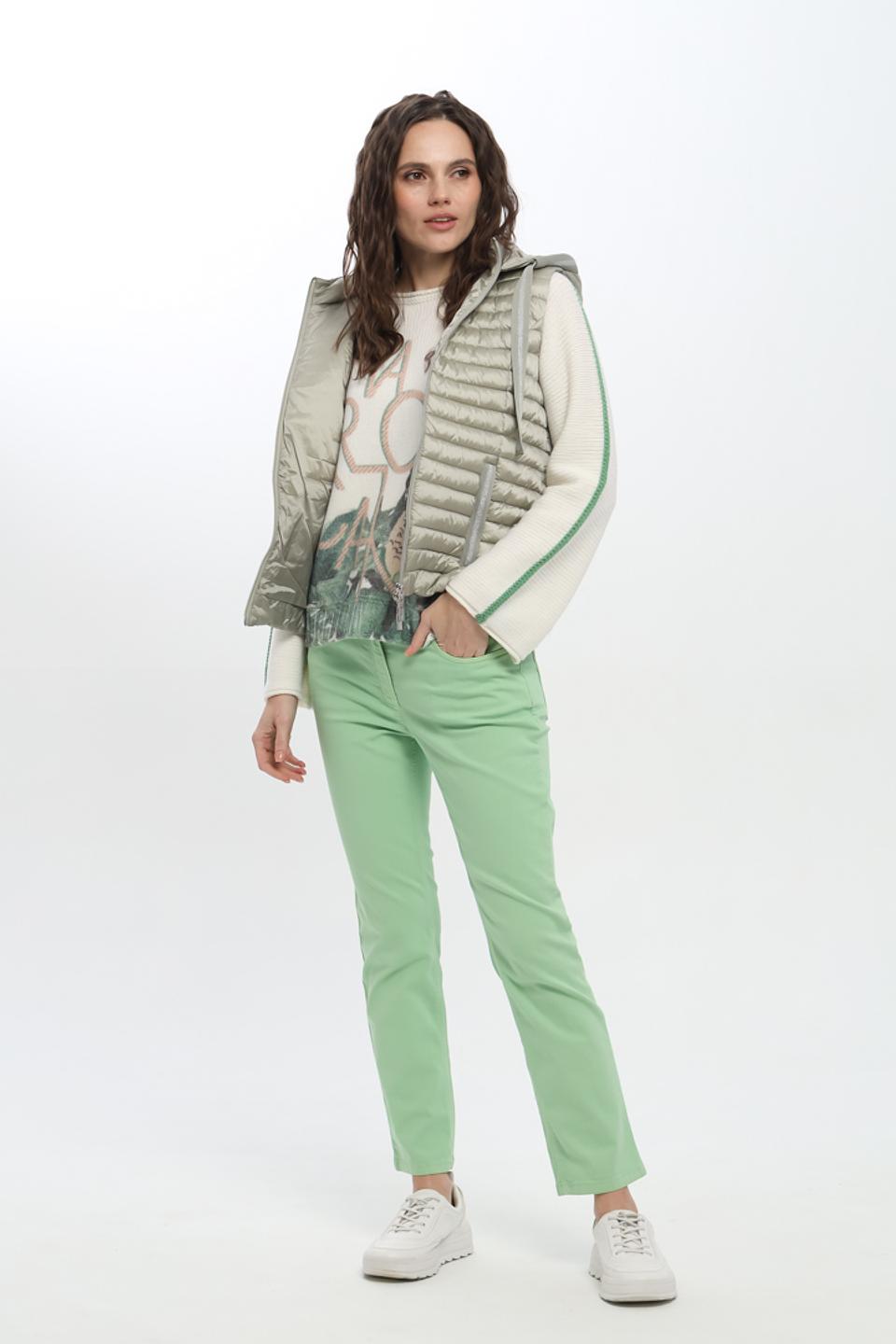 Жилет Monari стеганый с капюшоном бежевый