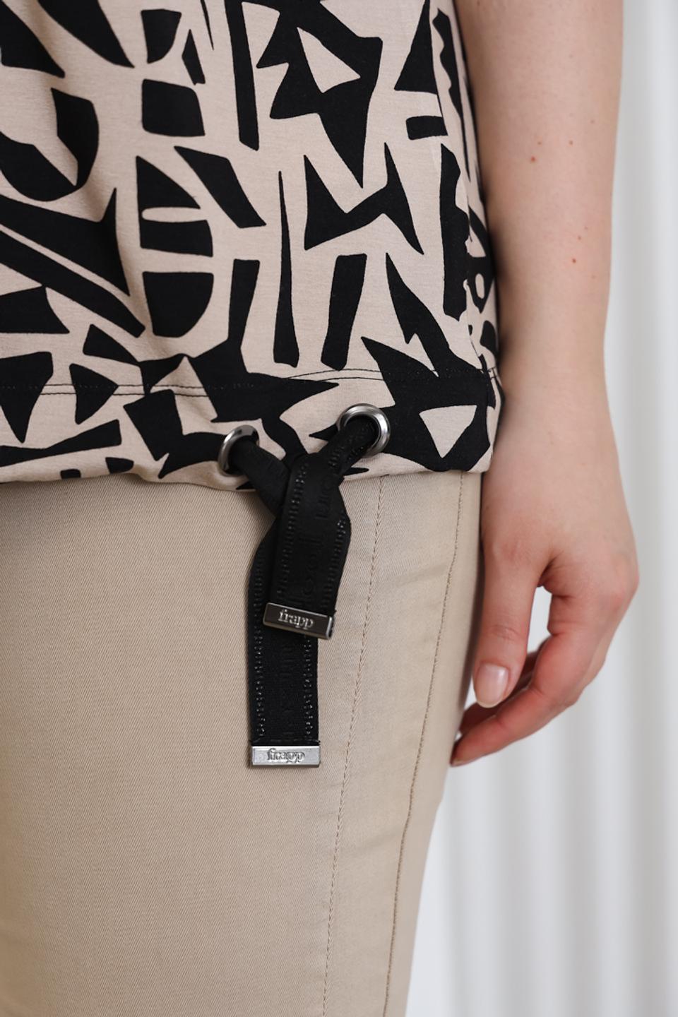 Блуза Frapp с абстрактным принтом