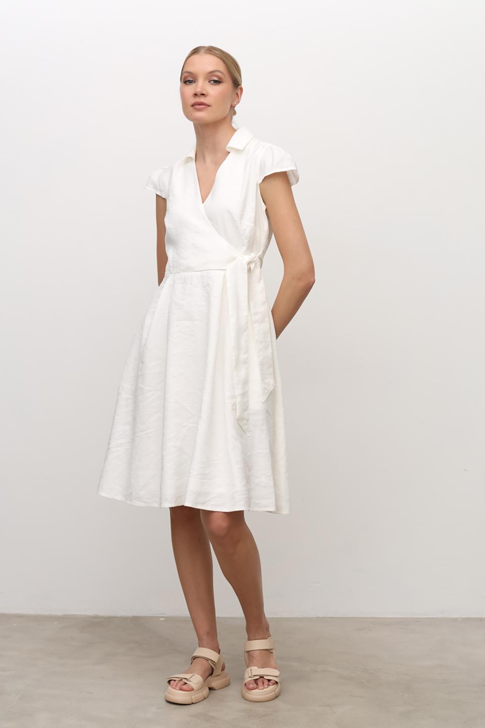 Платье Marciano белое с воротником