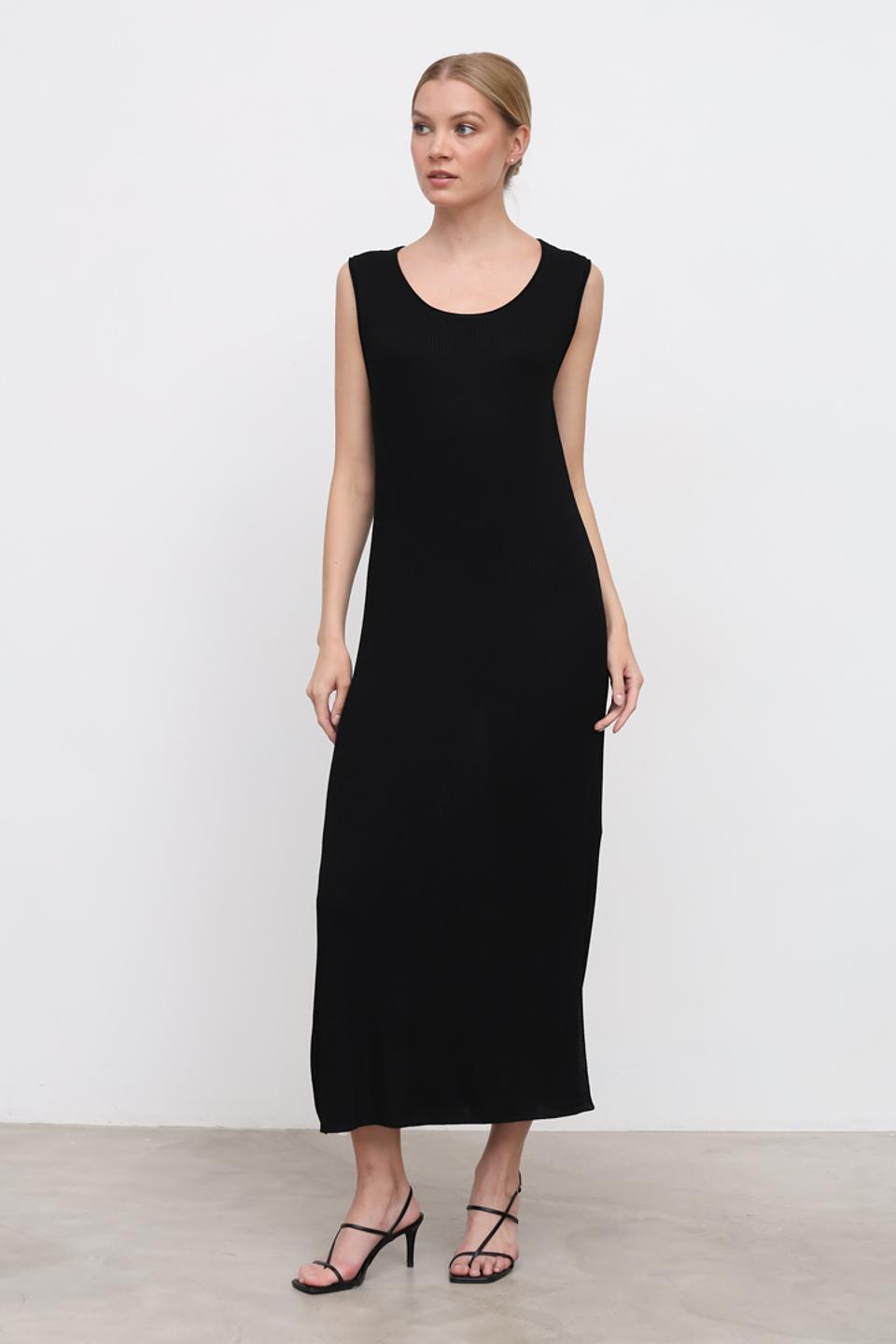 Платье Cinque чёрное приталенное