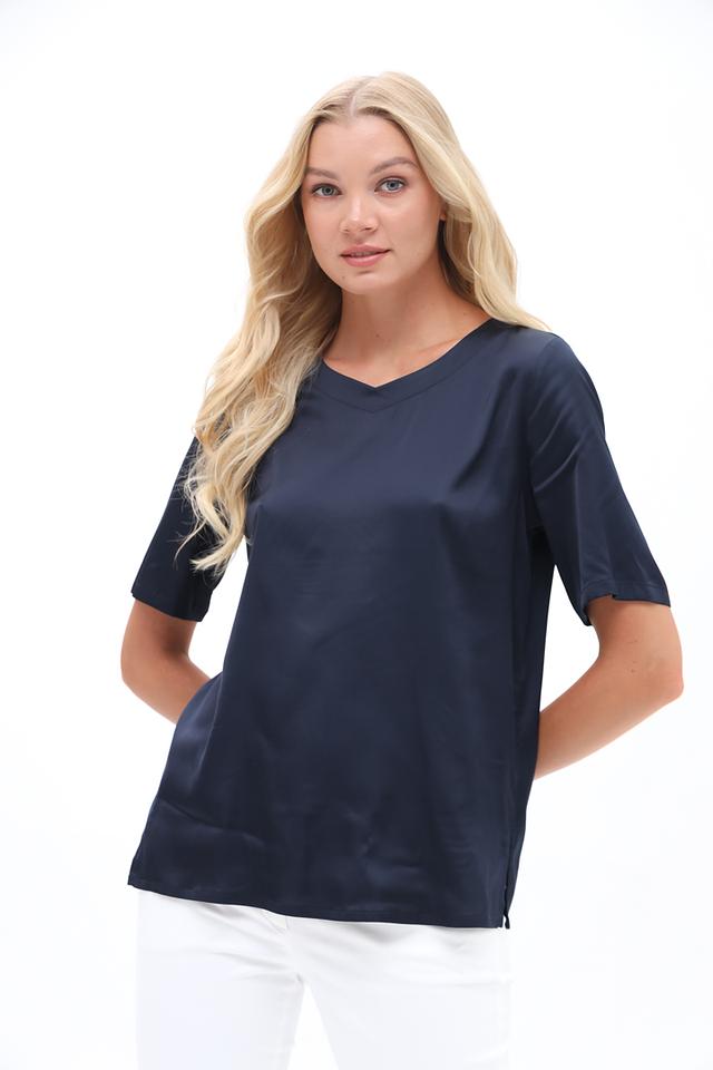 Блуза Sommer mann темно-синяя с V-образным вырезом