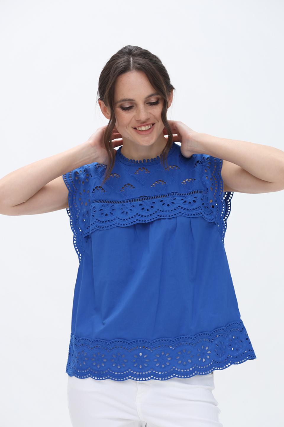 Блуза Oui с вышивкой коклюшками синяя