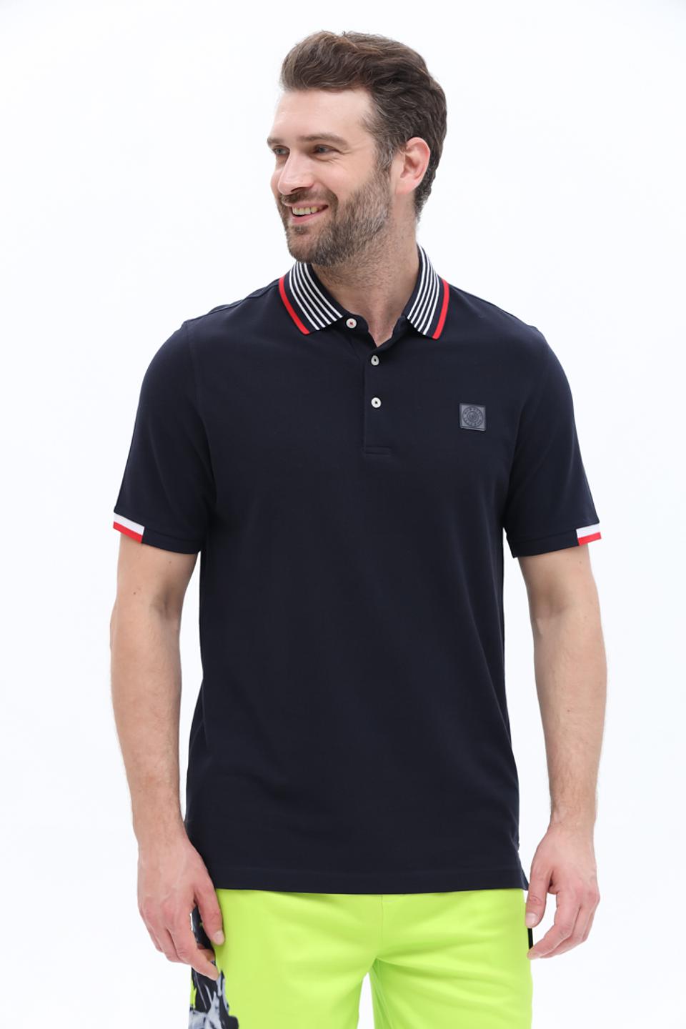 Поло Bugatti с полоской на воротнике