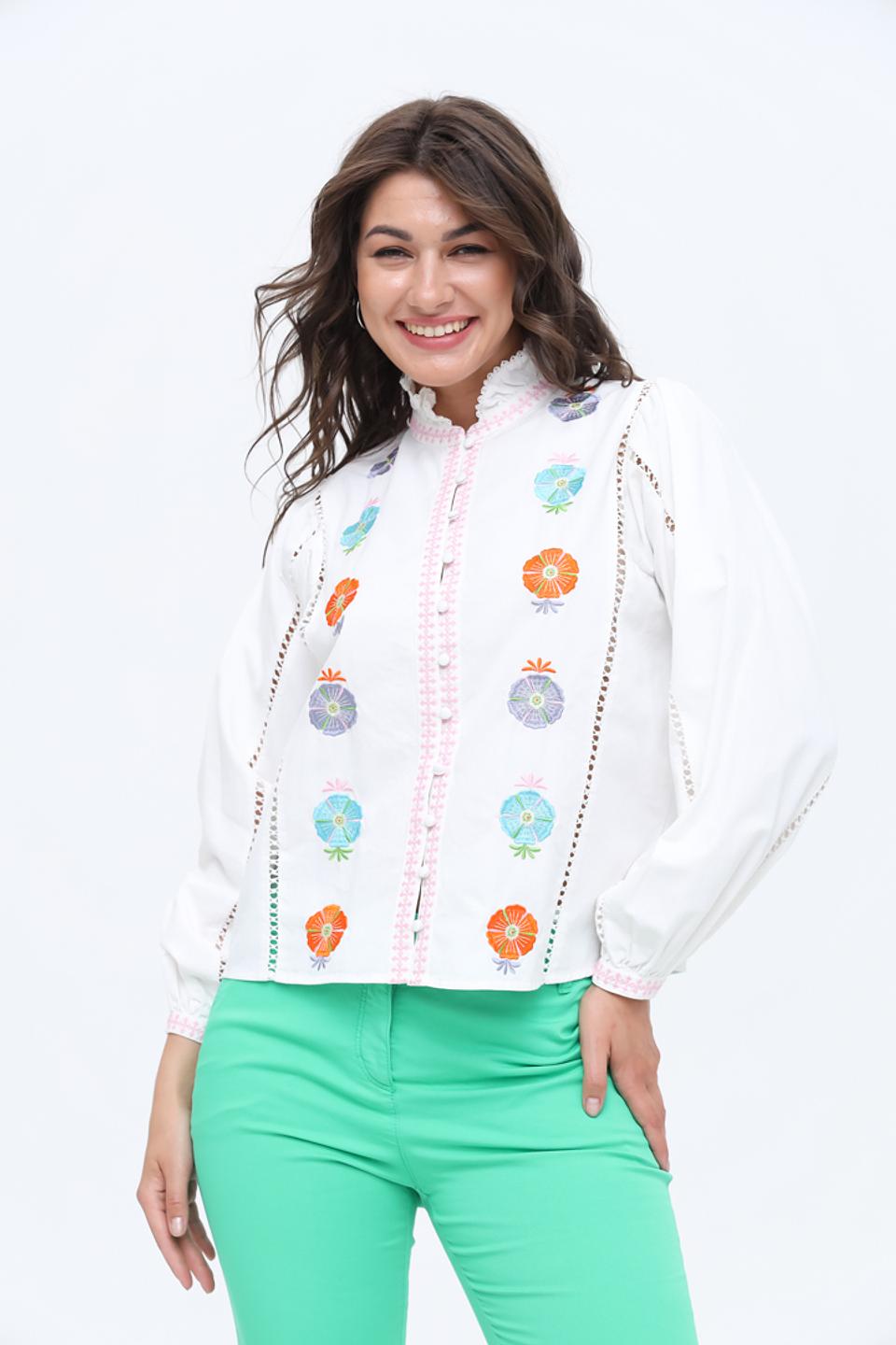 Блуза Rich and Royal с вышивкой