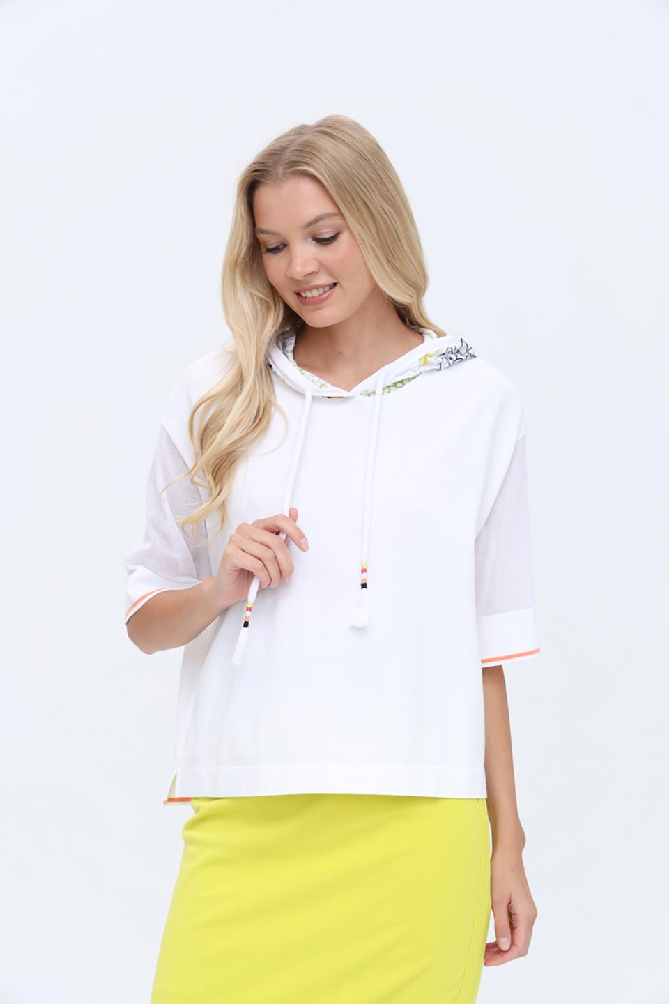 Пуловер Marc Cain с капюшоном белый