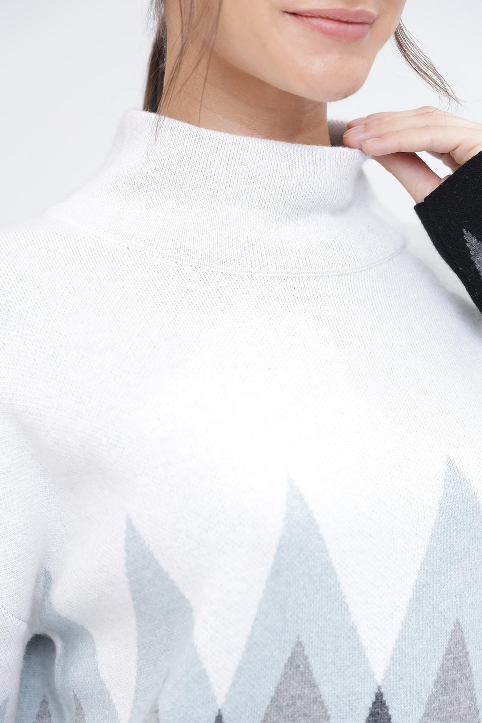 Пуловер Pezzo с ромбами белый