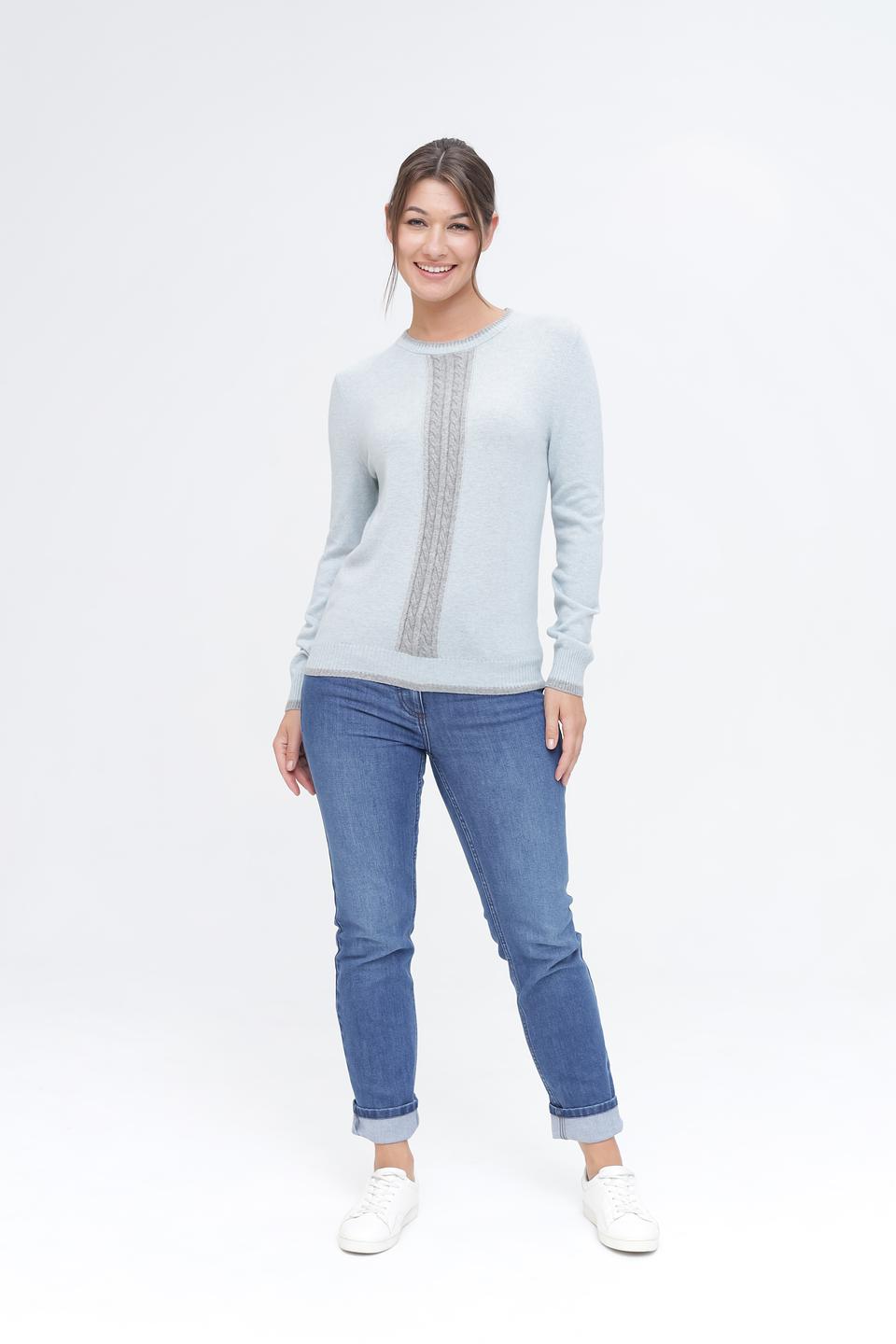 Пуловер Pezzo с косами голубой