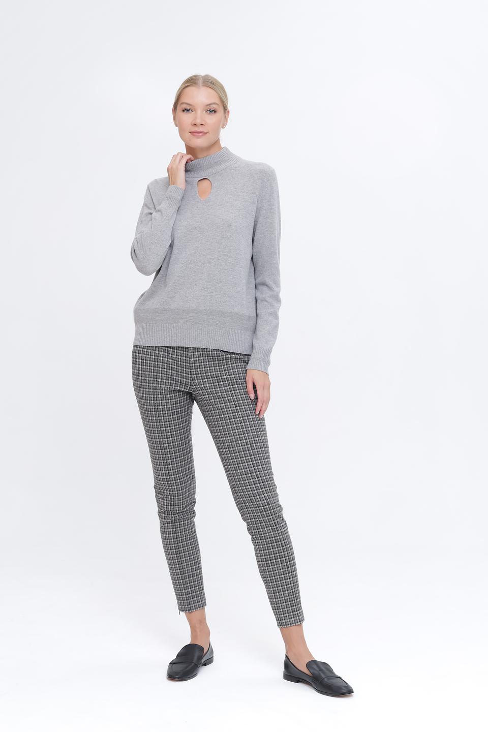 Пуловер Pezzo серый с вырезом