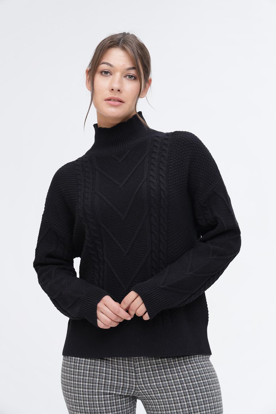 Пуловер Pezzo чёрный с косами