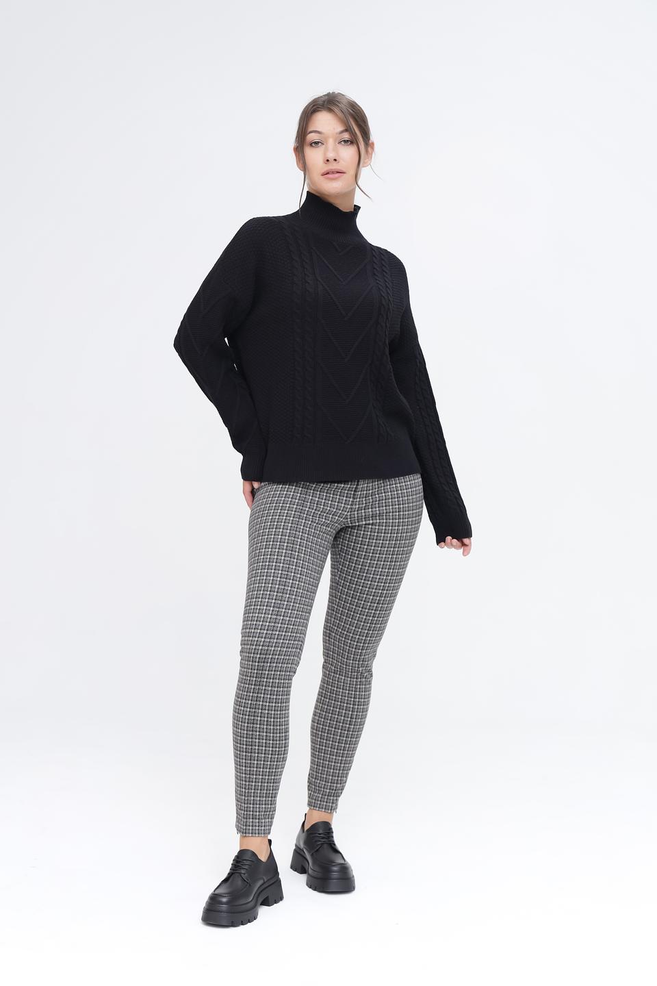 Пуловер Pezzo чёрный с косами