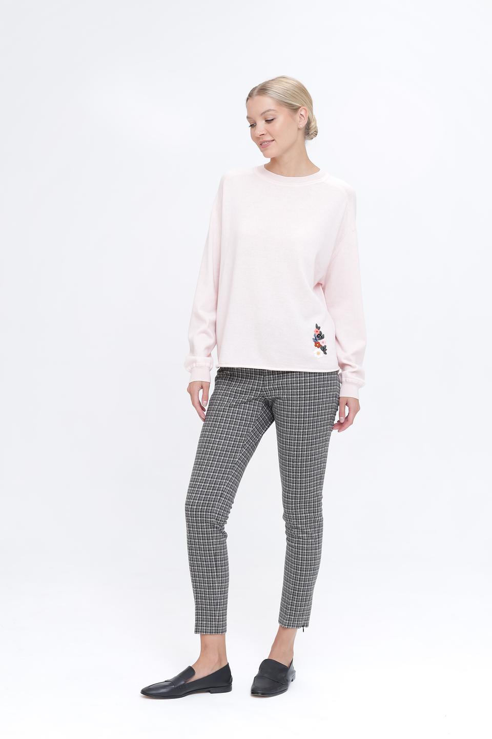 Пуловер Pezzo с вышивкой розовый