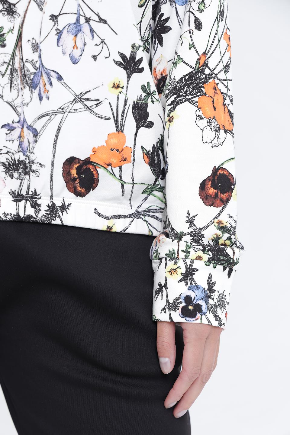 Пуловер Pezzo с цветочным принтом