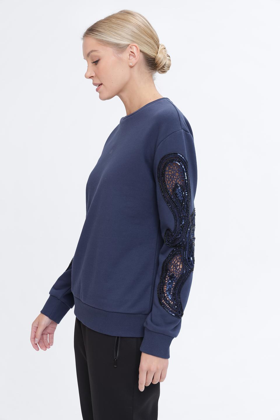 Пуловер Pezzo с вышивкой