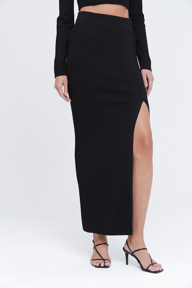 Юбка Guess чёрная трикотажная с разрезом