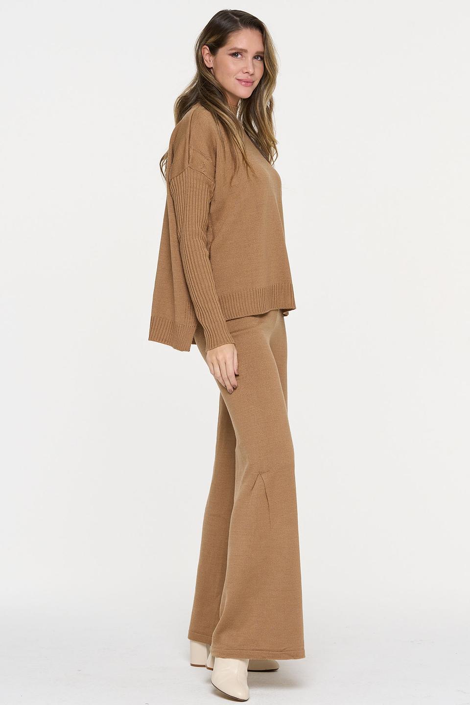 Костюм BE YOU вязаный бежевый