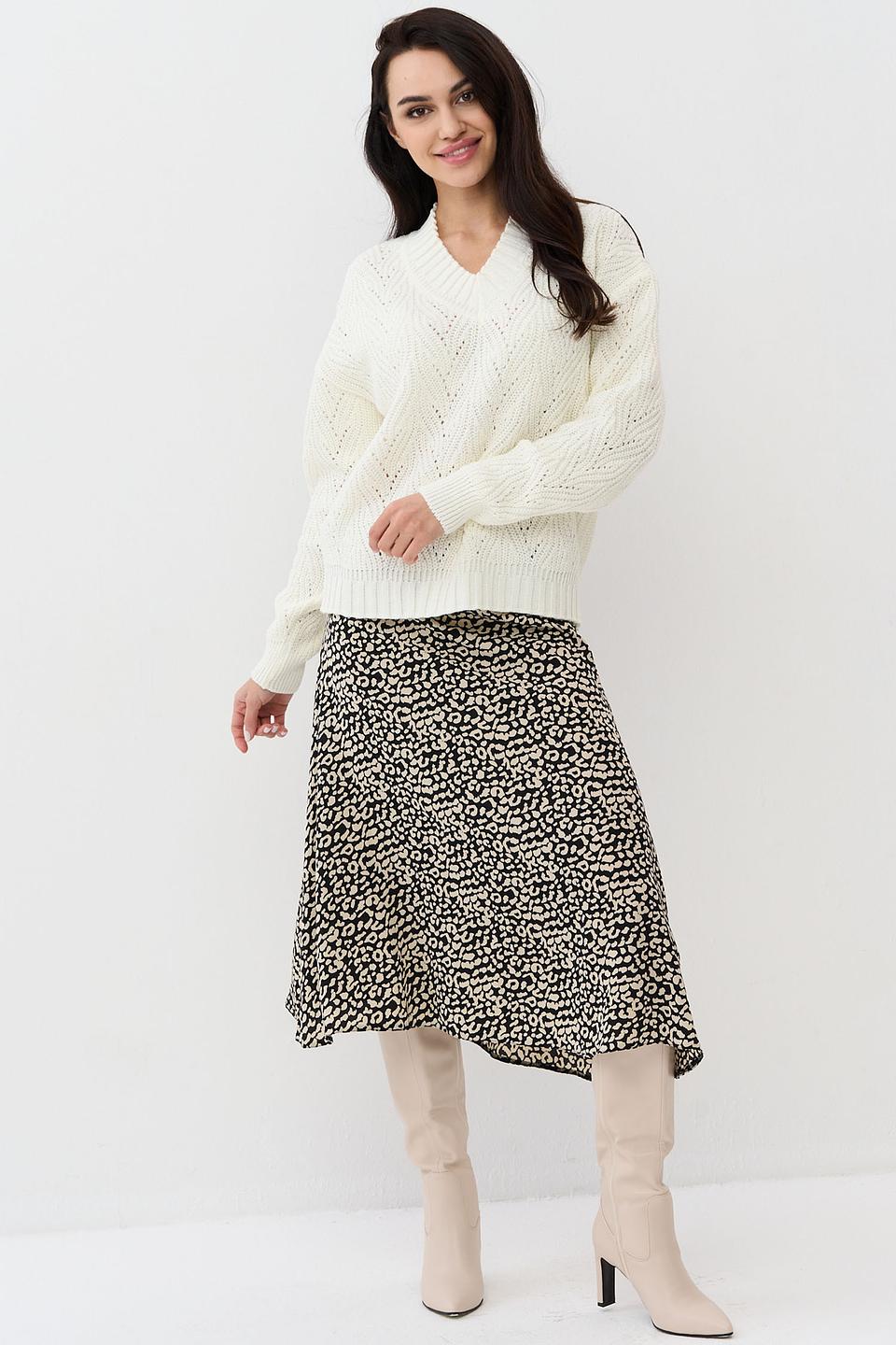 Джемпер NEWVAY с V-образным вырезом молочный