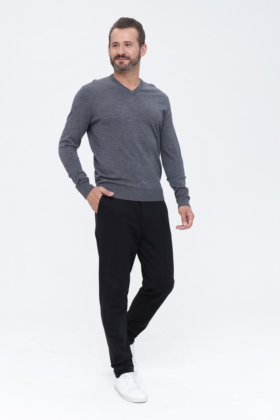 Джемпер Bugatti V-образный серый