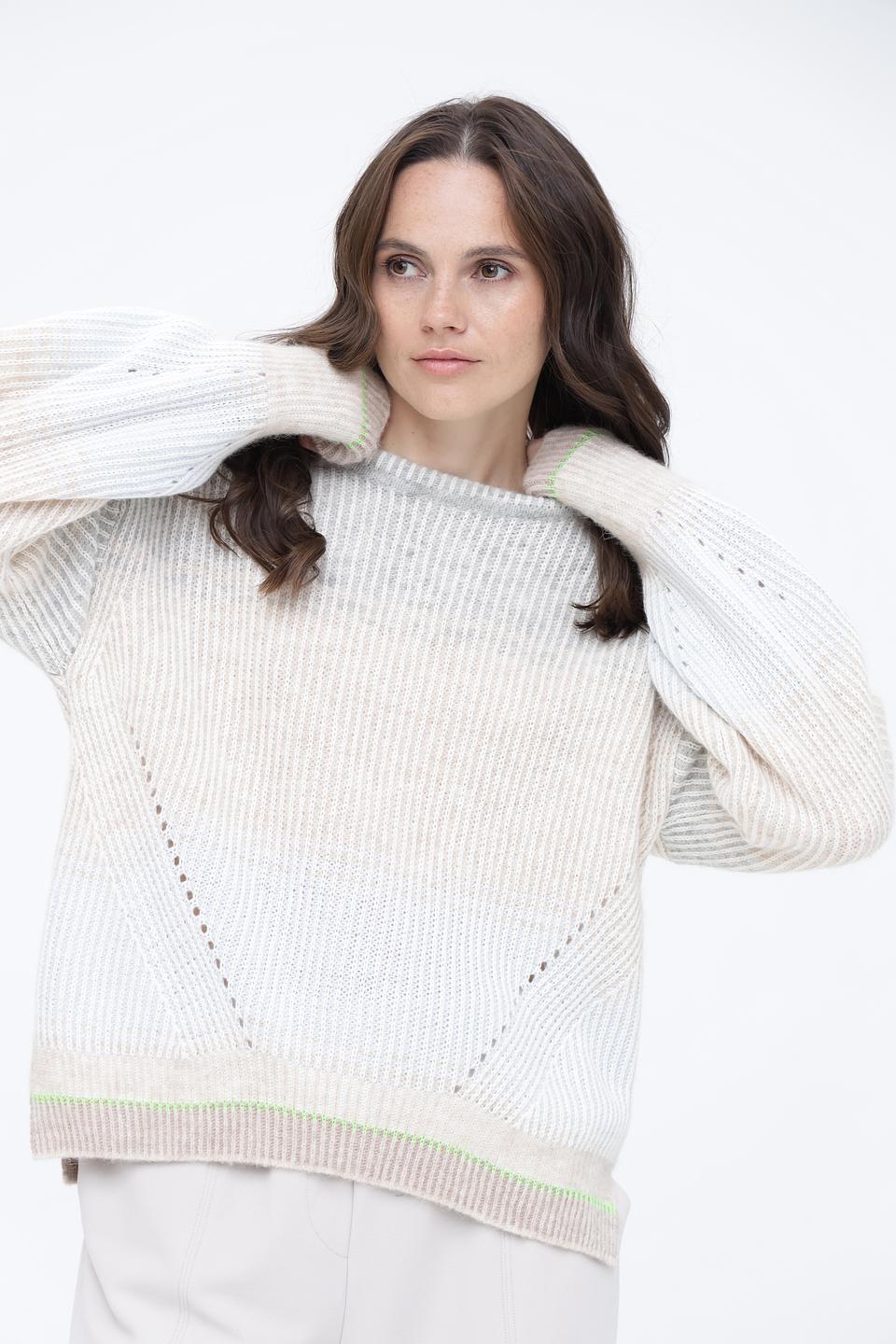 Пуловер Marc Cain с зелёной отделкой