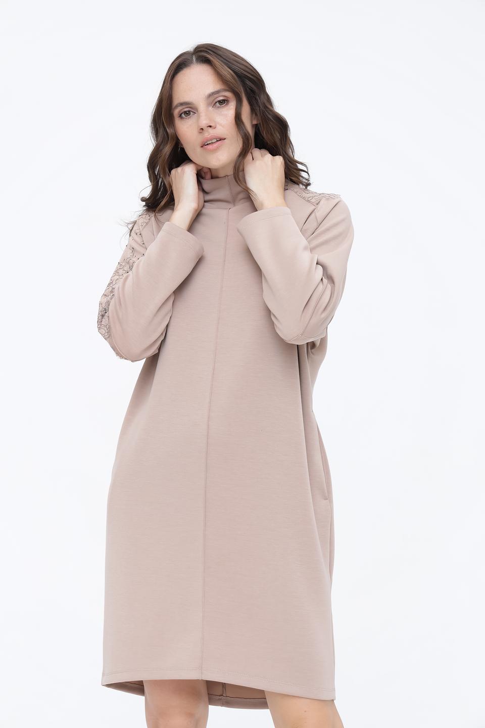 Платье Beatris с кружевом бежевое