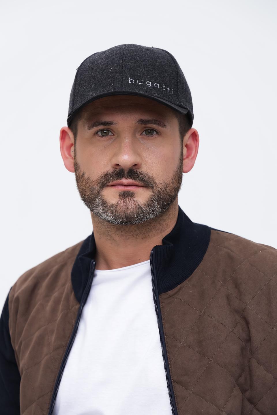 Бейсболка Bugatti ACC серая