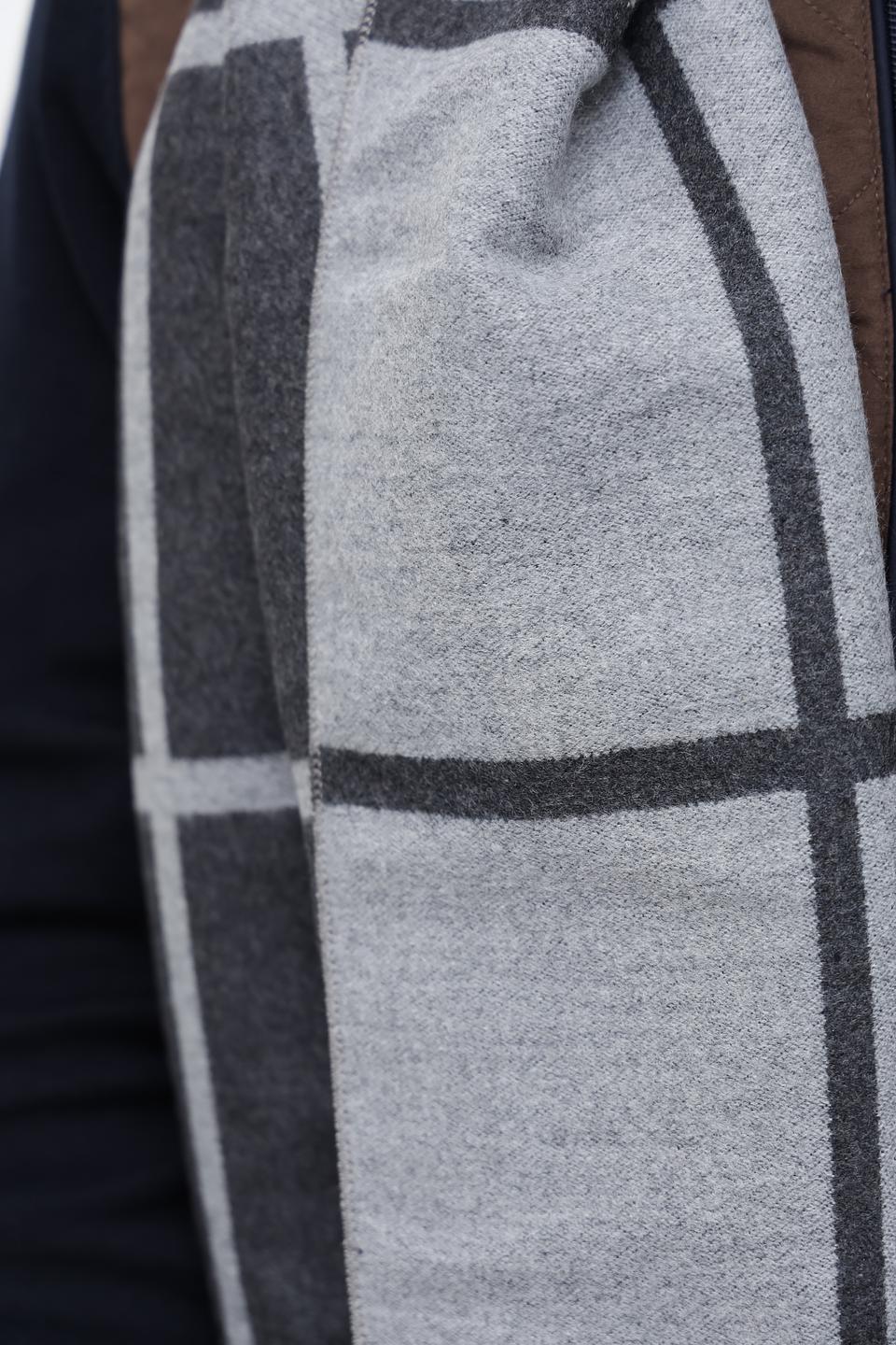 Шарф Pezzo в клетку серый