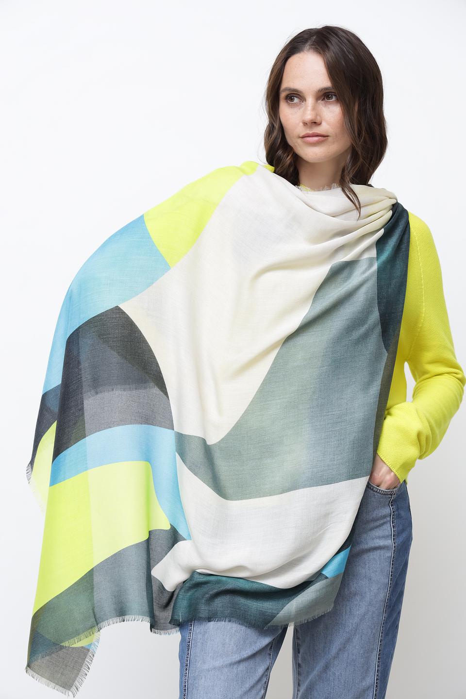 Шарф Oui с геометрическим принтом