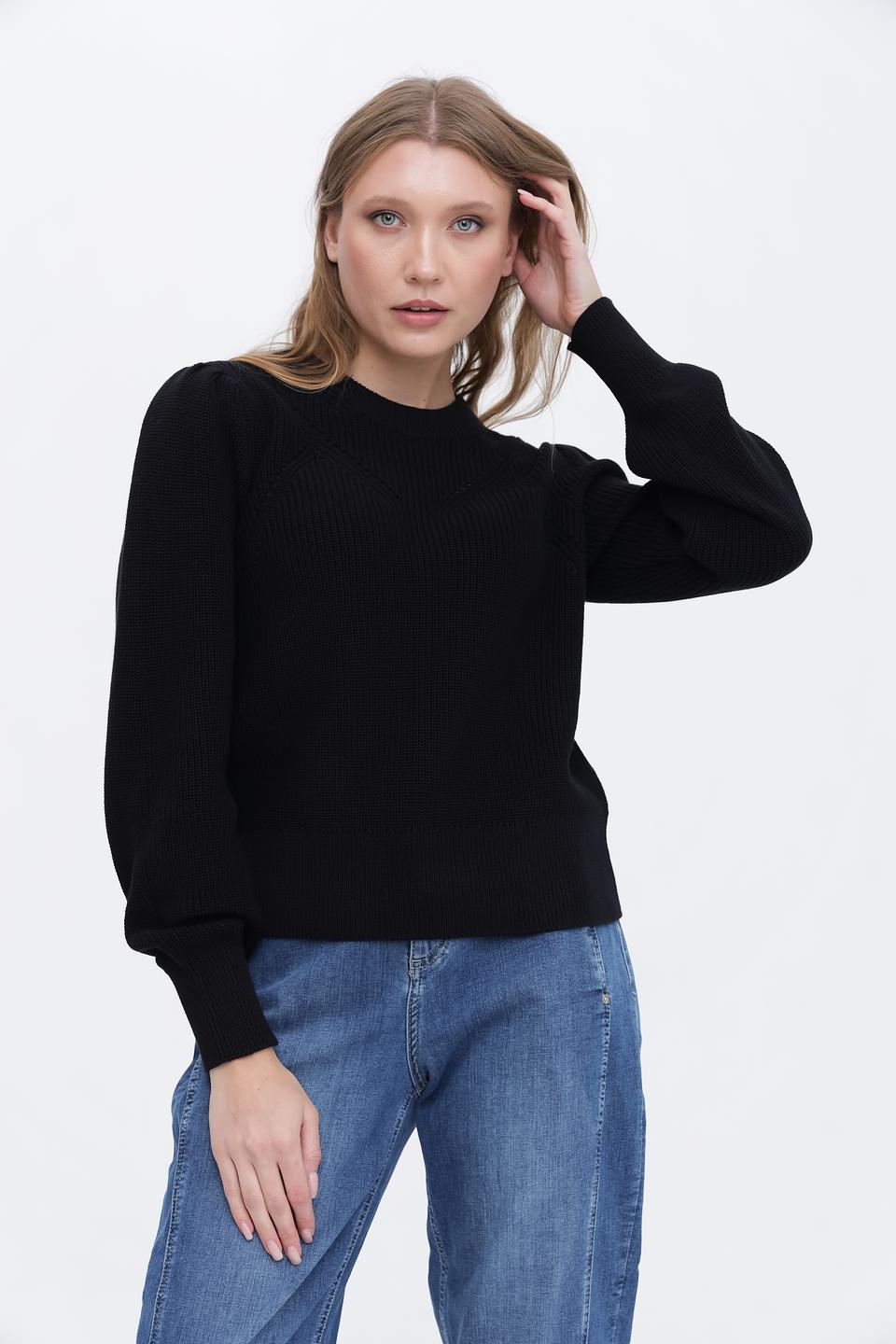 Пуловер Taifun чёрный с косами