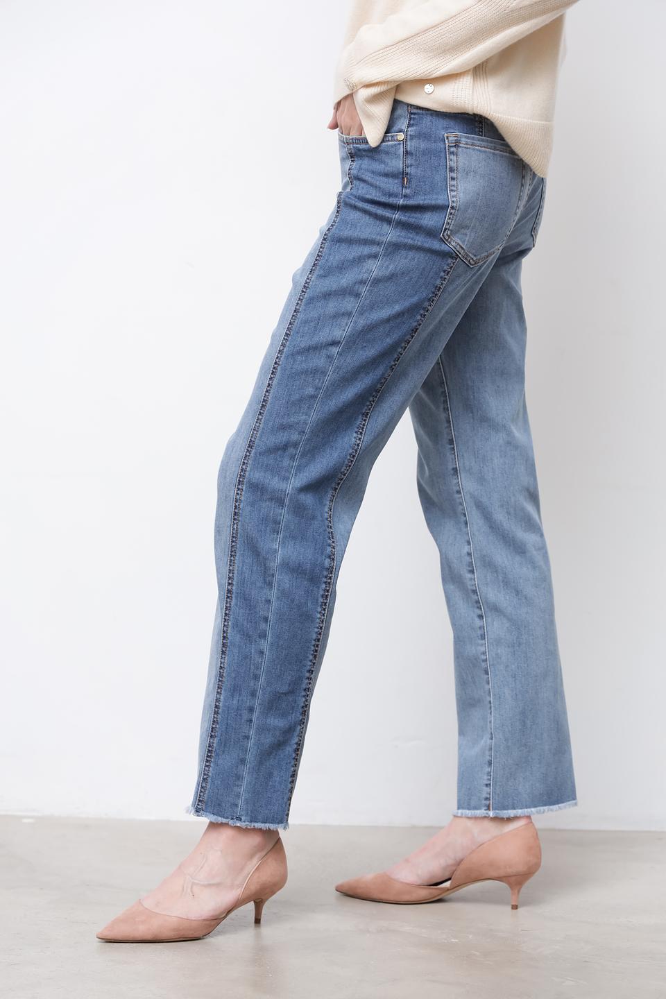 Джинсы Marc Cain с контрастной отстрочкой голубой