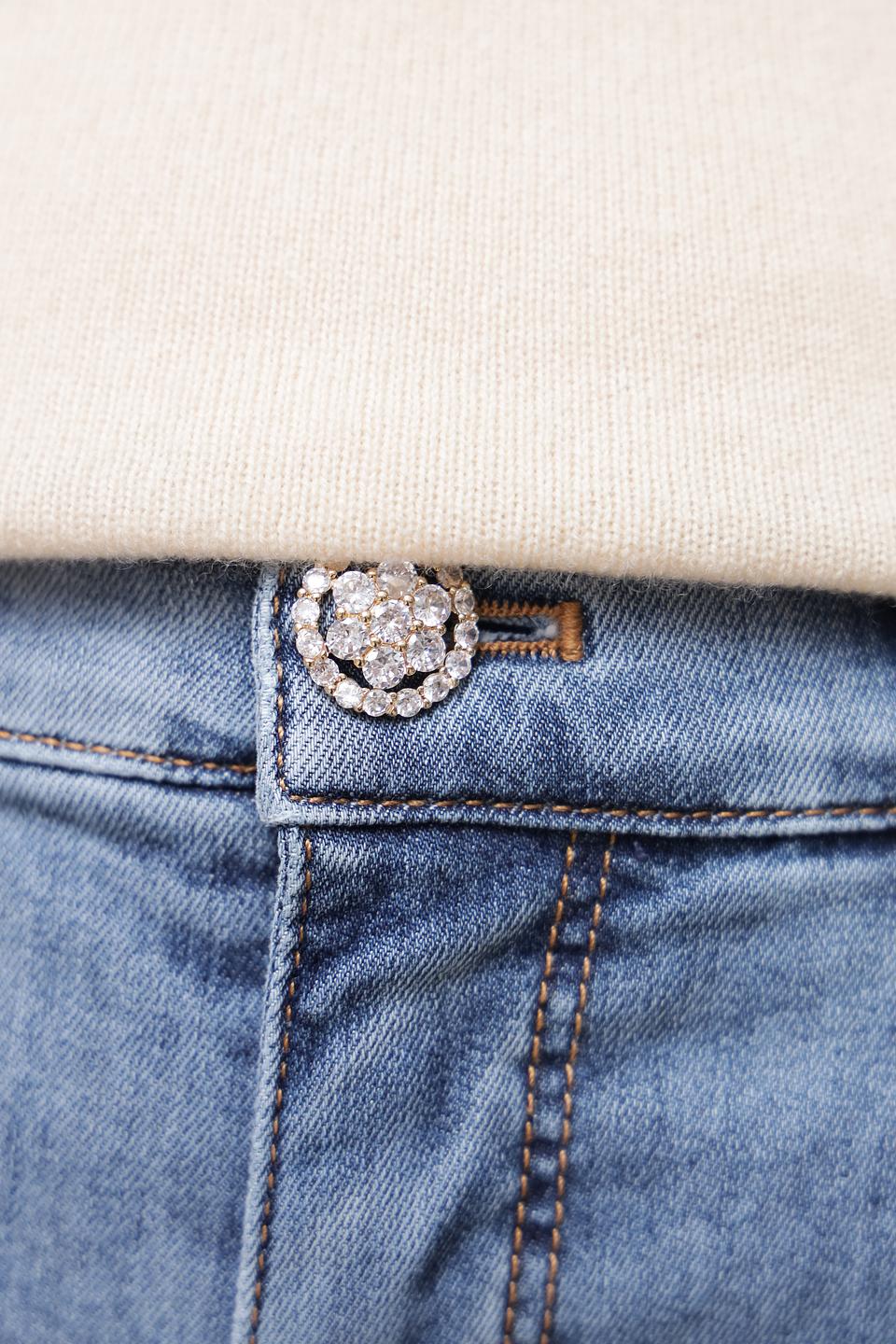 Джинсы Marc Cain с контрастной отстрочкой голубой